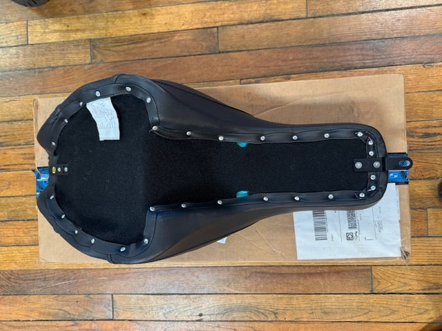 Saddlemen King Gel Seat for 2006-2017 Harley Davidson Softail Fat Boy Standard