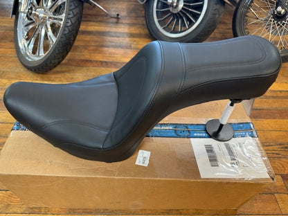 Saddlemen King Gel Seat for 2006-2017 Harley Davidson Softail Fat Boy Standard