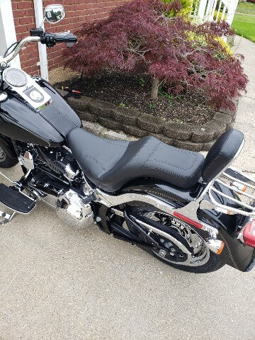 Saddlemen King Gel Seat for 2006-2017 Harley Davidson Softail Fat Boy Standard