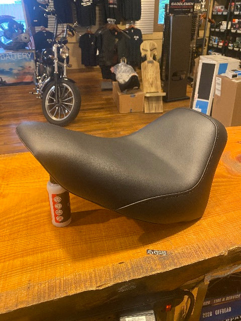 Saddlemen S3 Super Slammed Solo Seat fits 2006-17 Harley Softail Heritage Deluxe