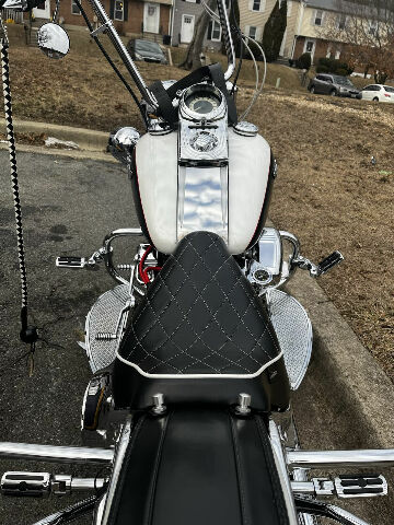 Le Pera Bare Bones Solo Seat for 2008-2017 Harley Softail Heritage FLSTNI Deluxe