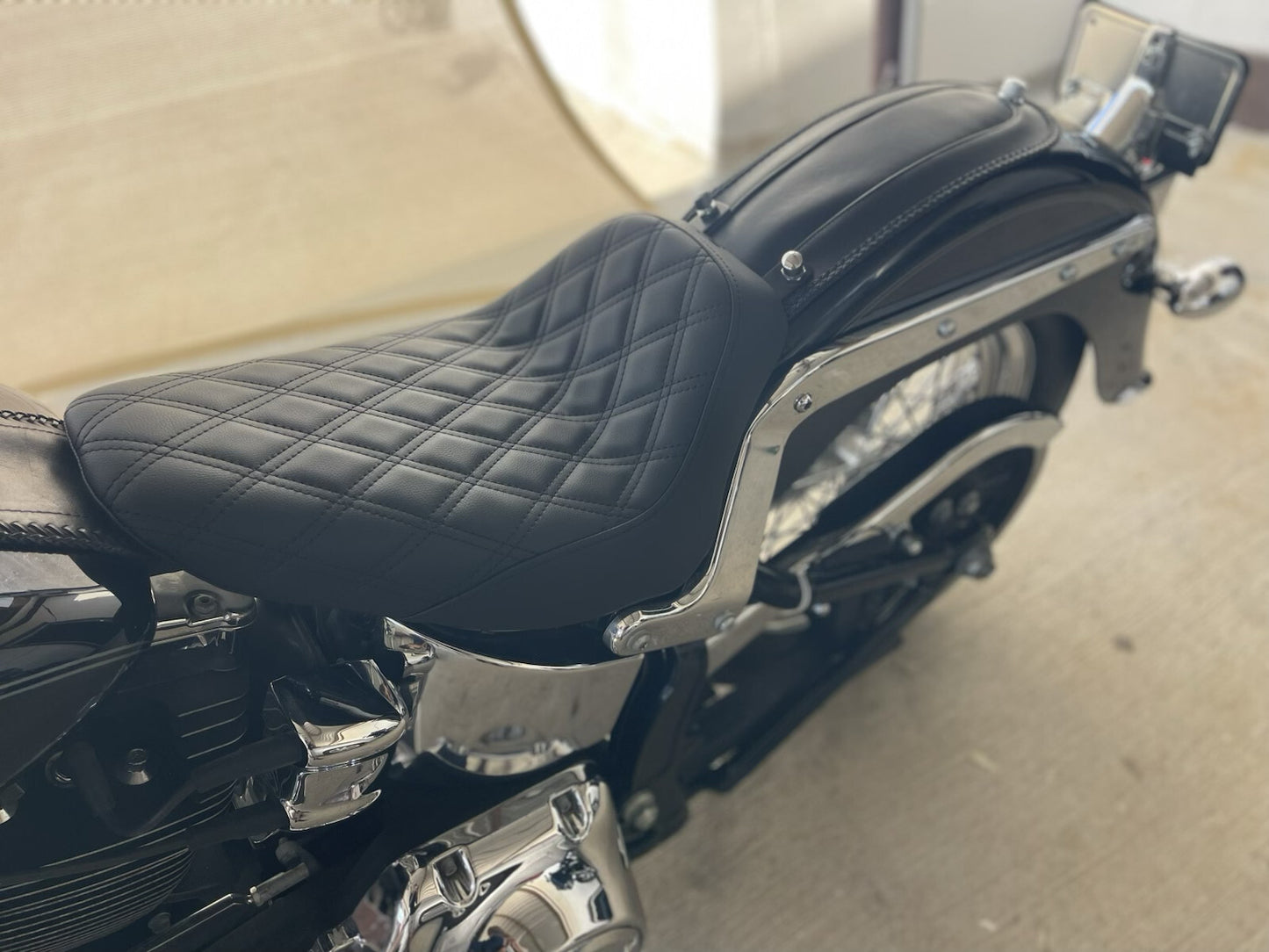Saddlemen Renegade Lattice Solo Seat 2006-2017 Harley Softail Heritage Deluxe