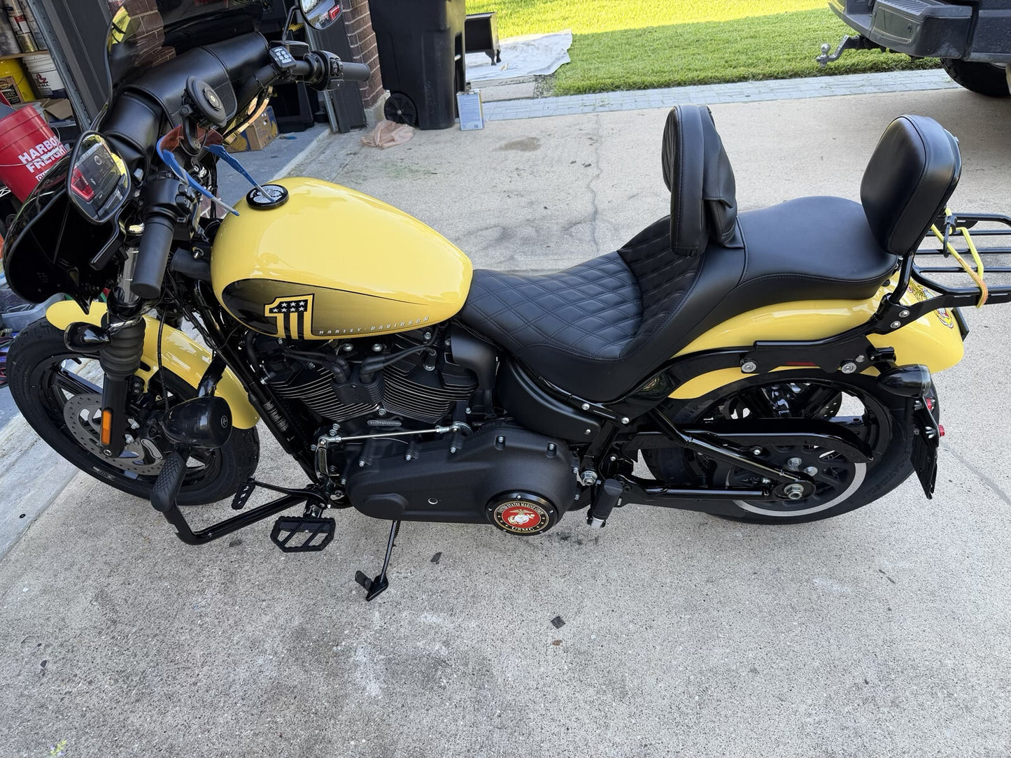 Saddlemen Explorer Lattice Gel Seat & Backrest for 2018-2025 Harley Softail FXBB