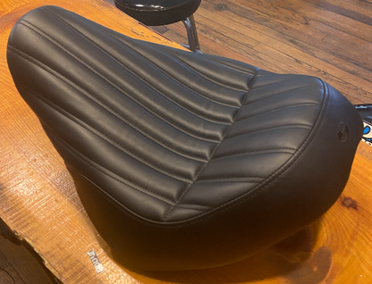 Saddlemen Knuckle Solo Gel Seat for 2018-2025 Harley Softail Breakout Fat Boy