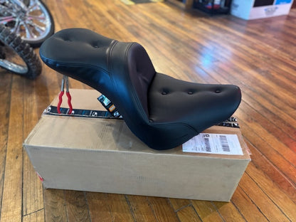 Saddlemen Explorer Pillow Gel Seat for 2018-2025 Harley Softail Breakout Fat Boy