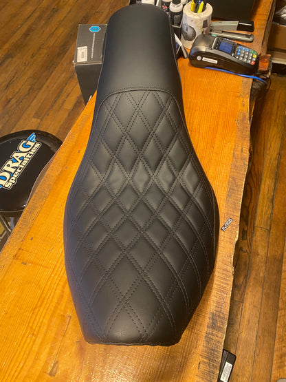 Saddlemen Profiler Lattice Low Seat for 2000-06 Harley Softail Heritage Fat Boy