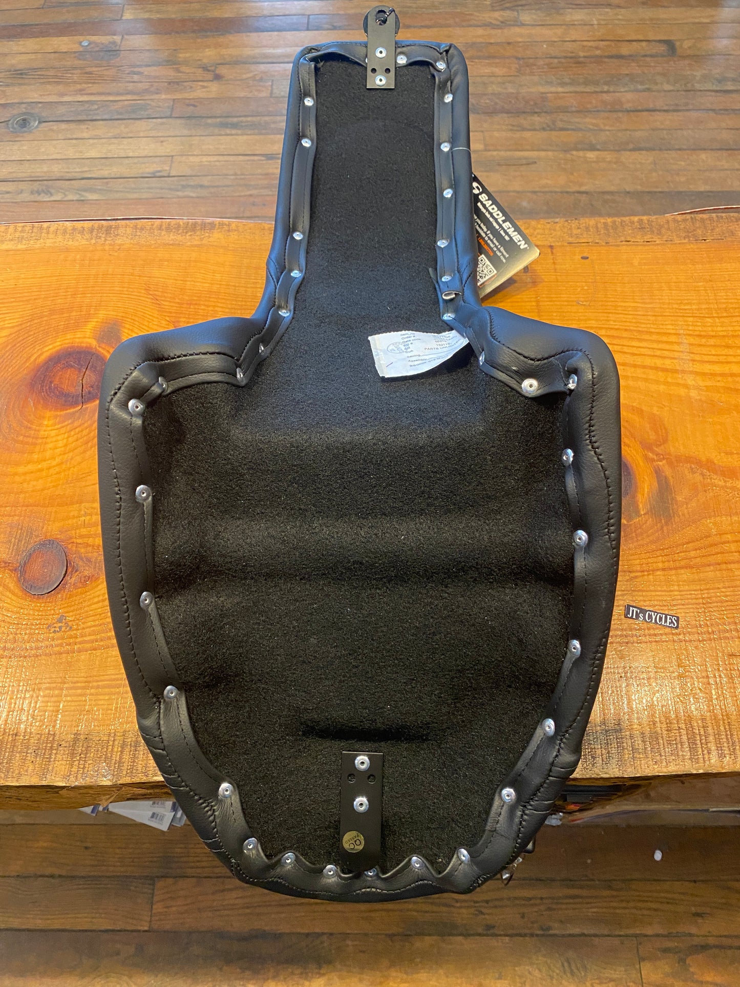 Saddlemen Profiler Gel Lattice Stitch Low Seat fits 1984-1999 Harley Softail