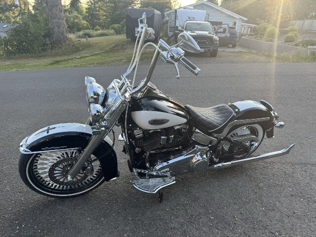 Le Pera Bare Bones White Diamond Solo Seat for 2018-24 Harley Softail FLHC FLDE