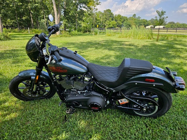 Le Pera Kickflip Diamond Gripp Tape Motorcycle Seat 2018-2025 Harley Softail