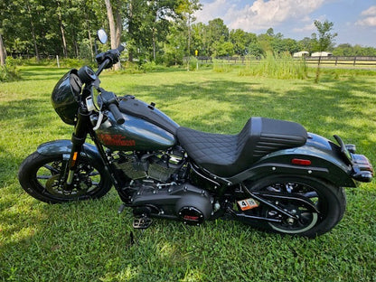 Le Pera Kickflip Diamond Gripp Tape Motorcycle Seat 2018-2025 Harley Softail