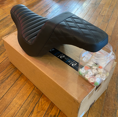 Saddlemen Step-Up Tuck-N-Roll for Seat 2018-2025 Harley Softail Low Rider FXLRST