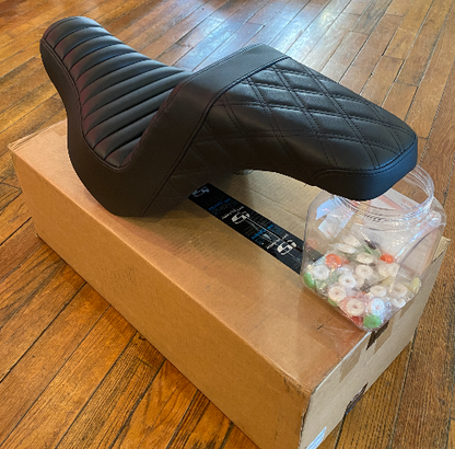 Saddlemen Step-Up Tuck-N-Roll for Seat 2018-2025 Harley Softail Low Rider FXLRST