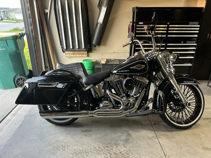 Le Pera Tailwhip Basketweave Stitch Seat fits 2000-2017 Harley Softail FLST FXST