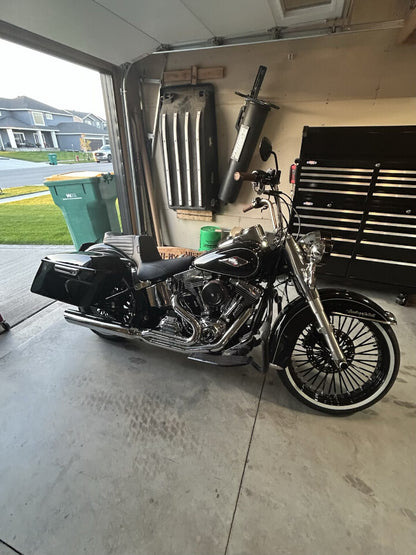 Le Pera Tailwhip Basketweave Stitch Seat fits 2000-2017 Harley Softail FLST FXST