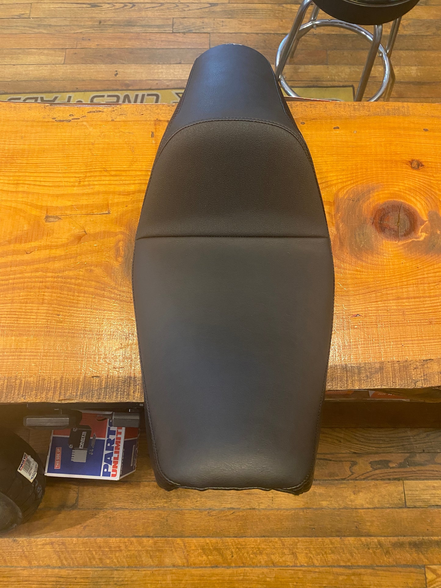 Slyfox Drifter Carbon Fiber Slipstop Lumbar Seat for 1996-2003 Harley Dyna FXDL