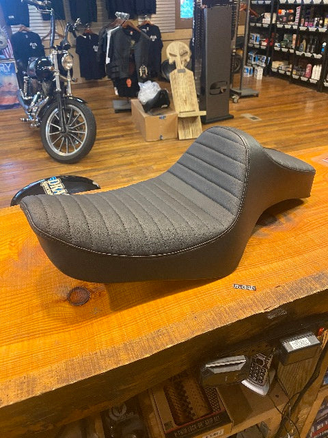 Drag Specialties Predator Classic Stitch Seat fits 1982-2003 Harley Sportster
