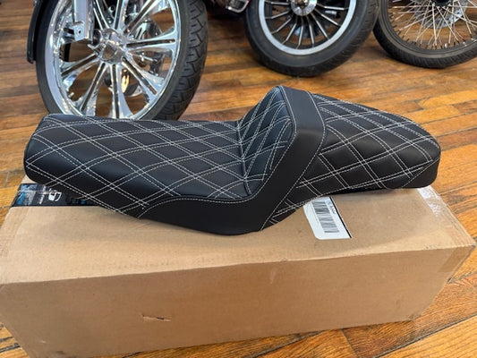Saddlemen Step Up White Lattice Gel Seat fits 2004-2022 Harley Sportster 3.3Gal
