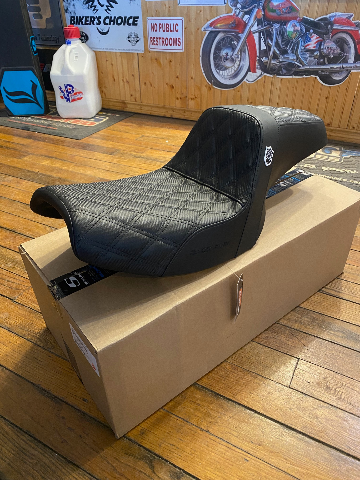 Saddlemen Black Gel SDC Performance Gripper Seat 1982-2000 Harley FXR FXRT FXRS