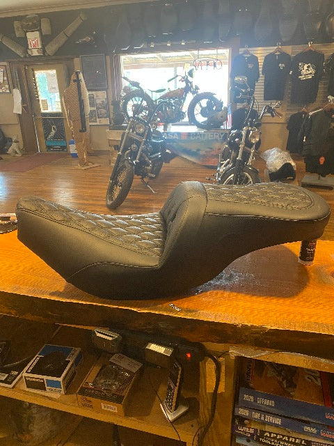 Saddlemen Roadsofa Lattice Seat fits 2014-26 Indian Chief Chieftain Springfield