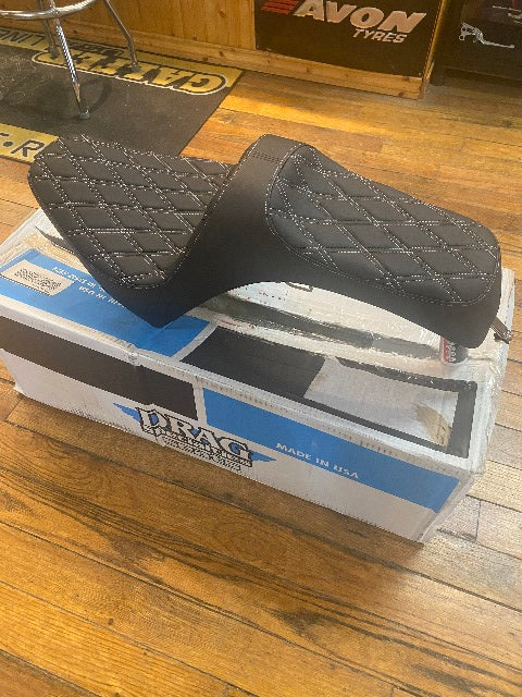 Drag Specialties Predator III  Silver Stitch Seat 2018-2024 Indian Scout Bobber