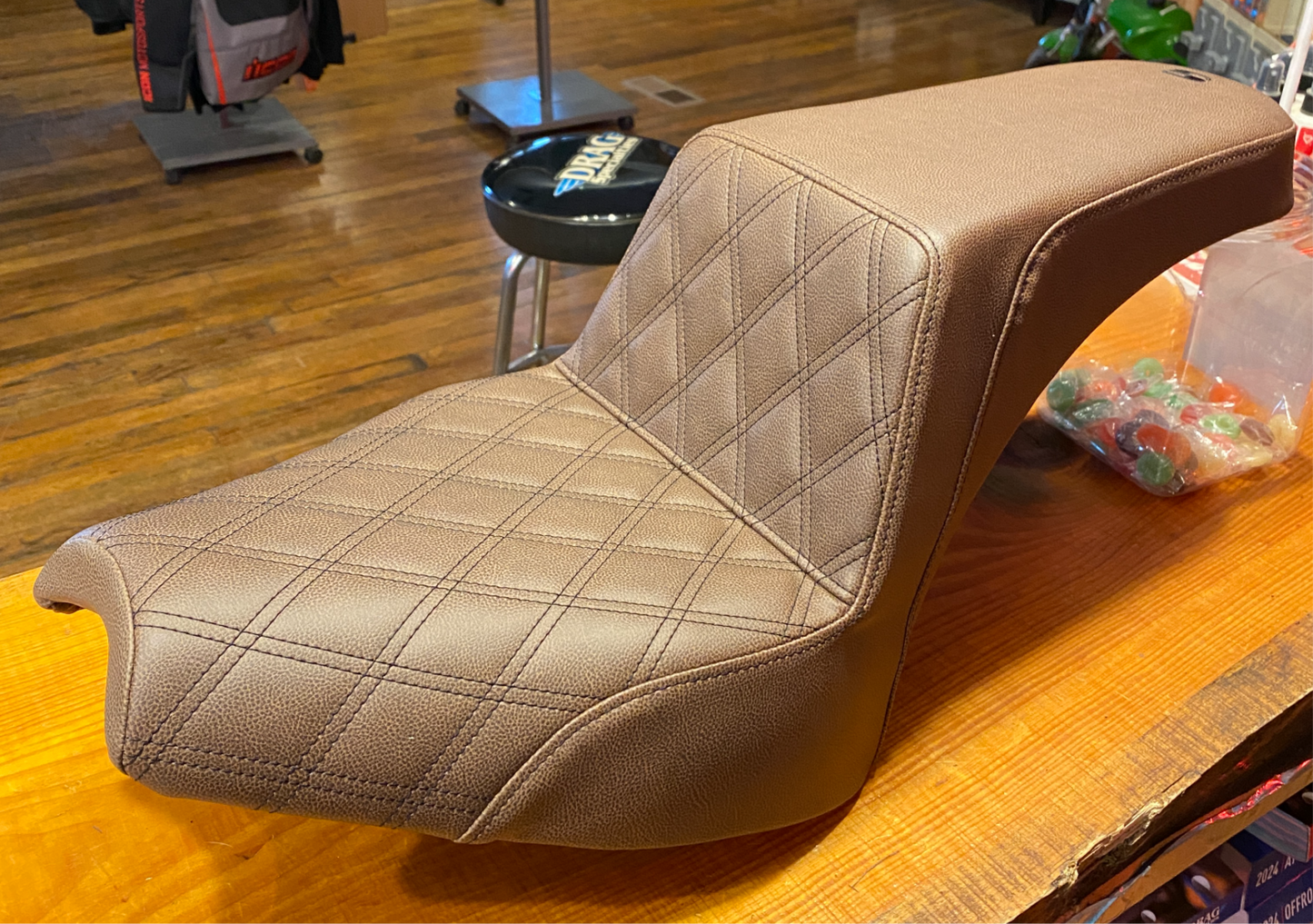 Saddlemen Brown Step Up with Gel Core Seat for 2022-2023 Indian Chief Dark Horse