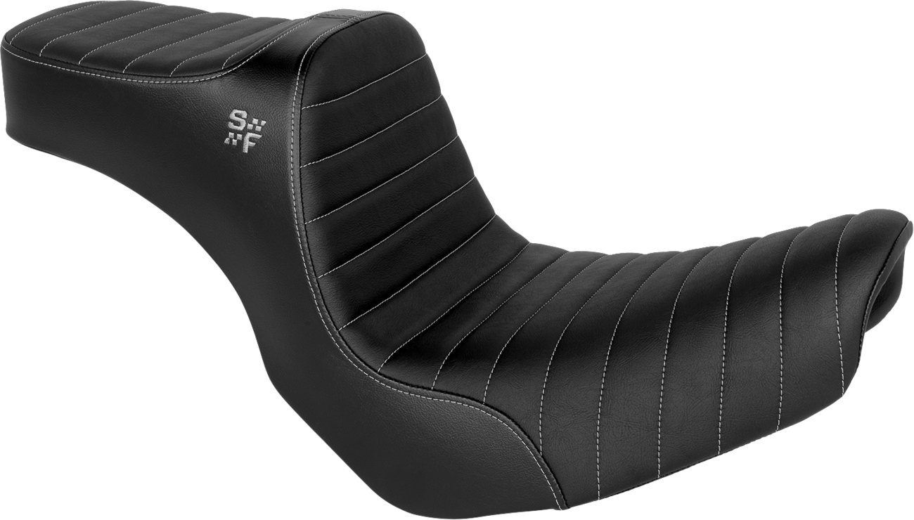 Slyfox Chariot Silver Classic Seat for 2018-2026 Harley Softail Low Rider FLSB