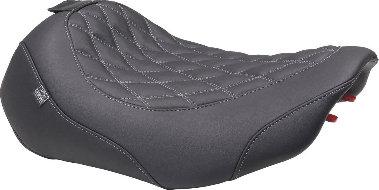 Mustang Wide Tripper Gray Diamond Solo Seat & Backrest 2023-2025 Harley Touring
