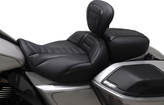 Mustang Deluxe Touring Solo Seat & Backrest for 2023-25 Harley Street Road Glide