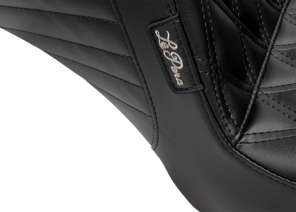 Le Pera Kickflip Diamond Stitch Seat fits 2023-2025 Harley Touring FLTR FLHX