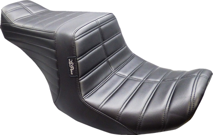 Le Pera Tailwhip Up Front Cordova Seat fits 2023-2026 Harley Touring FLHX FLTR