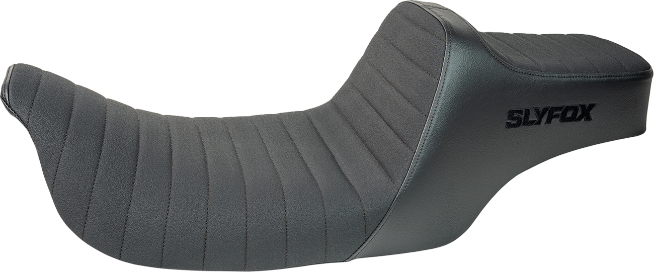 Slyfox Highnoon Classic Stitch Seat fits 1997-2007 Harley Road King FLHX FLHR