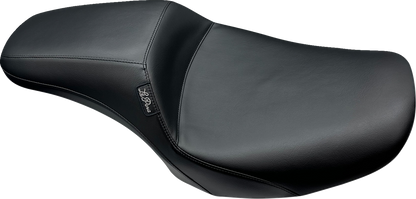Le Pera Outcast Smooth Daddy Long Leg Seat for 2023-2026 Harley Touring LV-987DL