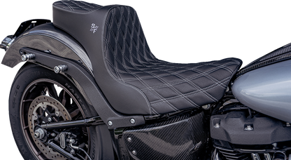 Slyfox Chariot Silver Diamond Seat fits 2018-2026 Harley Softail Low Rider FXLR