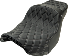 Slyfox Chariot Silver Diamond Stitch Seat for 2023-2026 Harley Road Street Glide