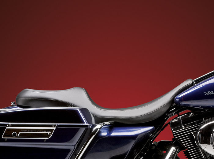 Le Pera Villain Smooth Seat 2002-2007 Harley Touring Road Electra Glide FLTR