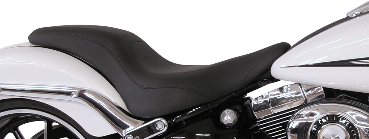 Mustang Smooth Tripper Fastback Seat fits 2013-2017 Harley Breakout FXSB