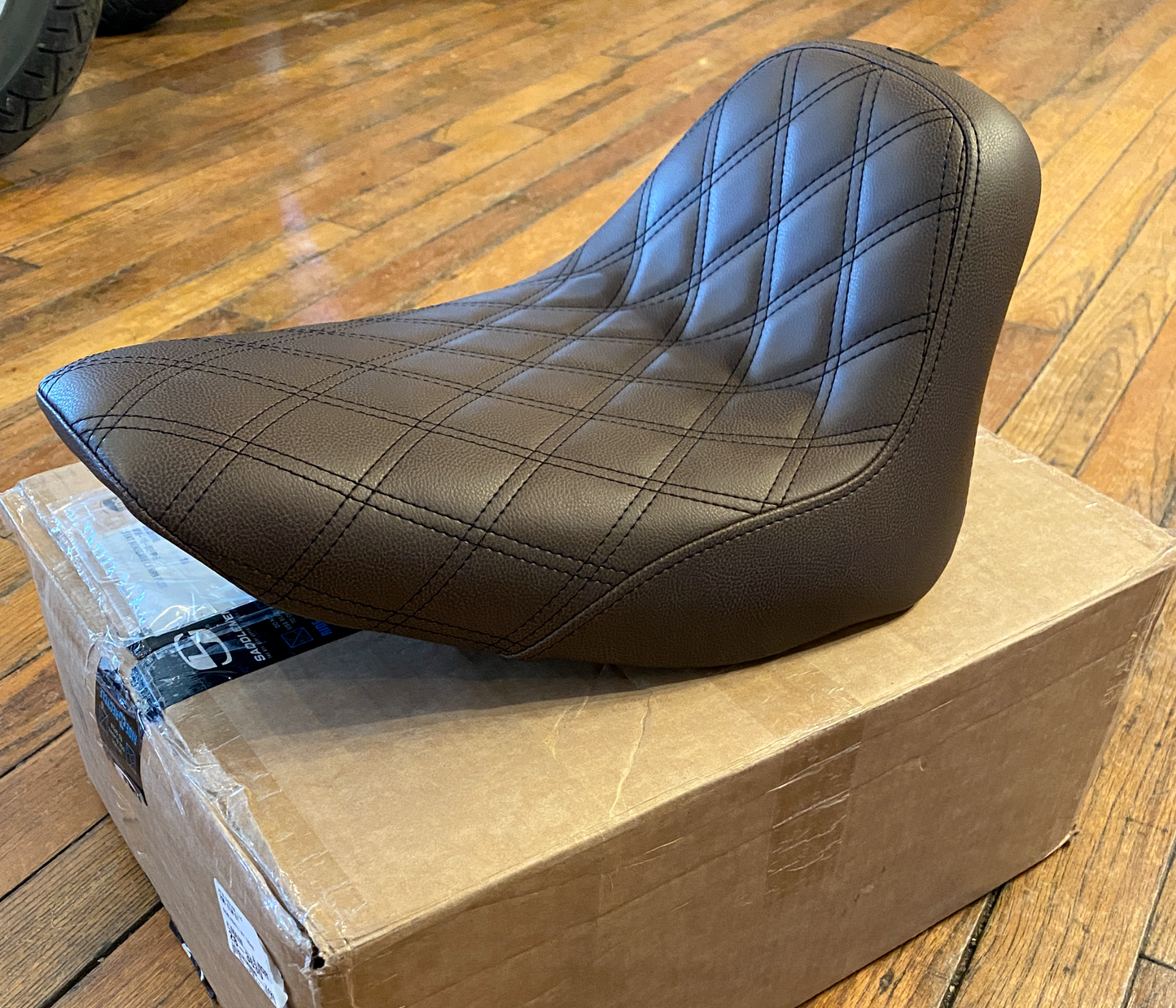 Saddlemen Brown Renegade Lattice Stitch Solo Seat 2006-2017 Harley Softail FLSTC