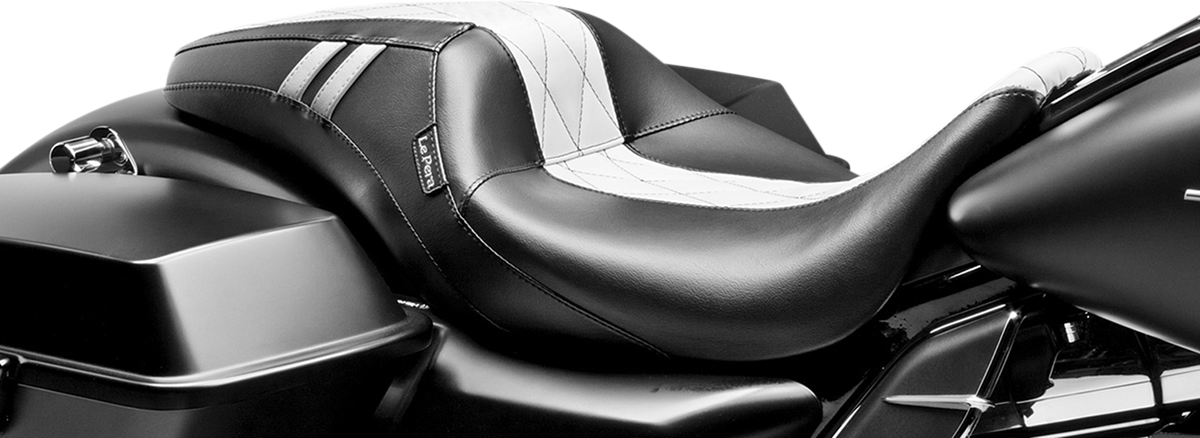 Le Pera GT1 Outcast Black White Seat 08-23 Harley Touring Street Glide Road King