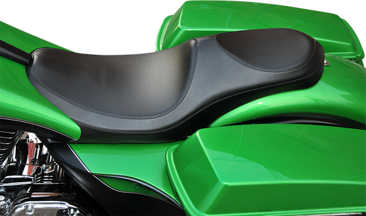 Le Pera Villain Smooth Seat for 2008-2024 Harley Touring w/ PYO Stretched Tank