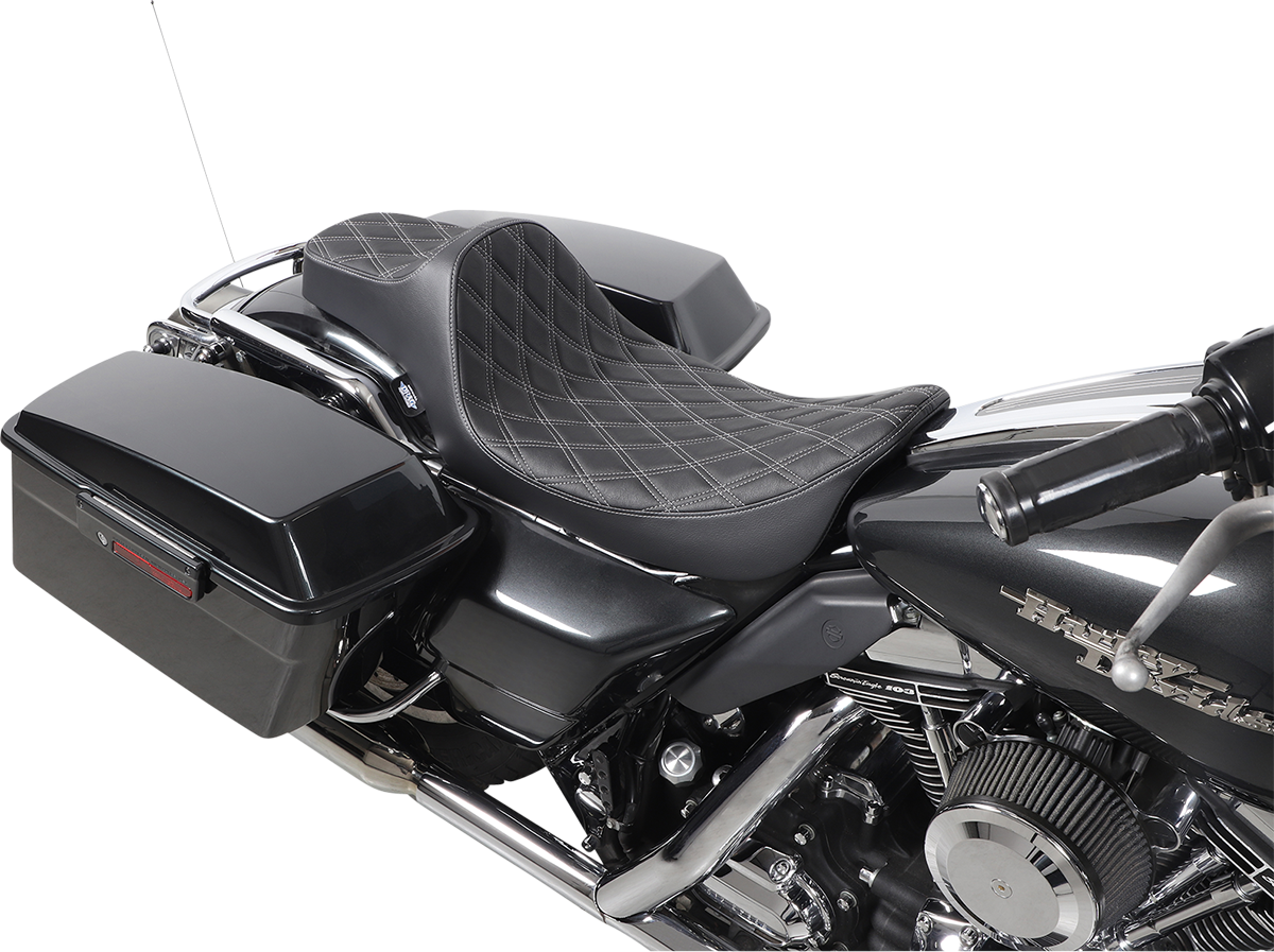 Drag Specialties Predator III Extended Diamond Seat fits 1997-07 Harley Touring