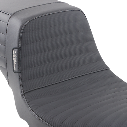 Le Pera Pleated Grip Tape Kickflip Seat 2006-2017 Harley Dyna Fat Bob Low Rider