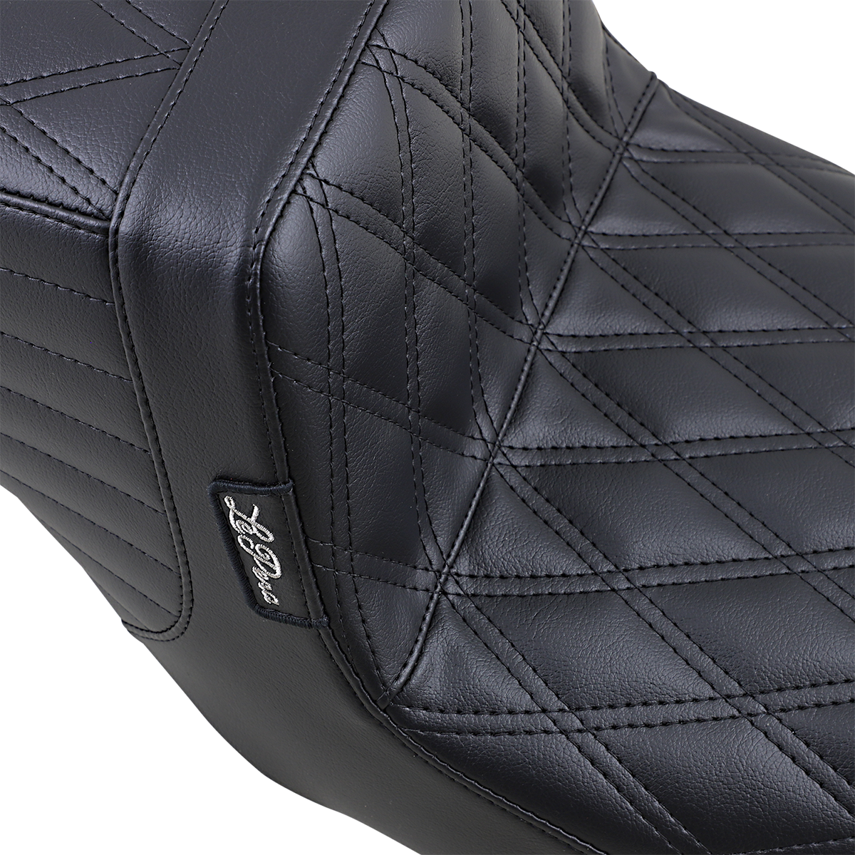 Le Pera Tailwhip Diamond Seat fits 2008-2024 Harley Davidson Touring LK-587DD