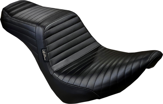 Le Pera Tailwhip Pleated Seat for 2018-2025 Harley Softail Low Rider Sport Glide