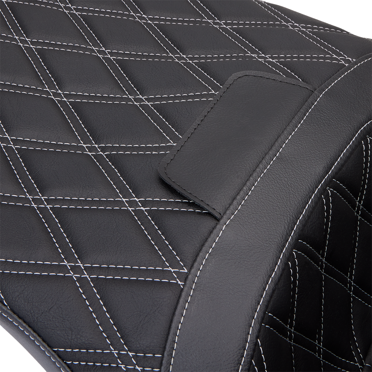 Drag Specialties Freedom Silver Diamond Seat fits 2009-2024 Harley Touring  FLHX