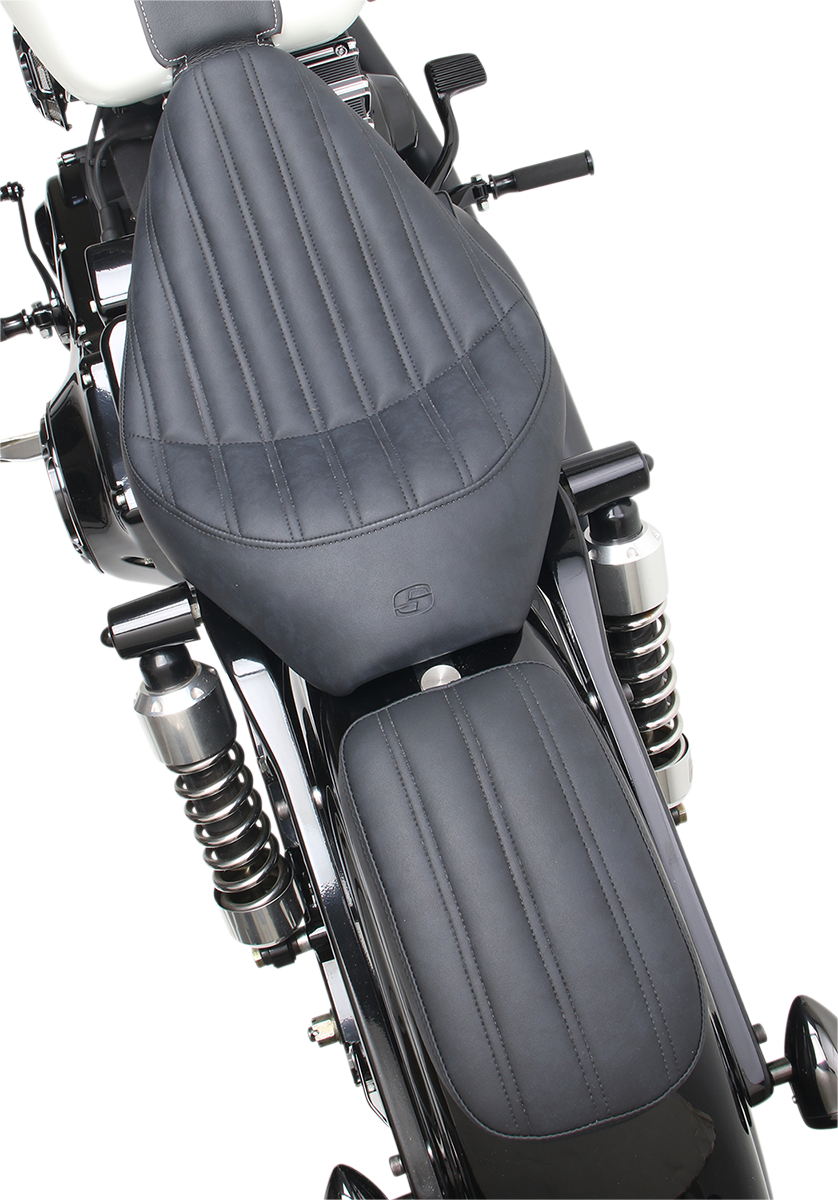 Saddlemen Knuckle 6" Pleated Detachable Rear Pillion Pad for Harley Davidson